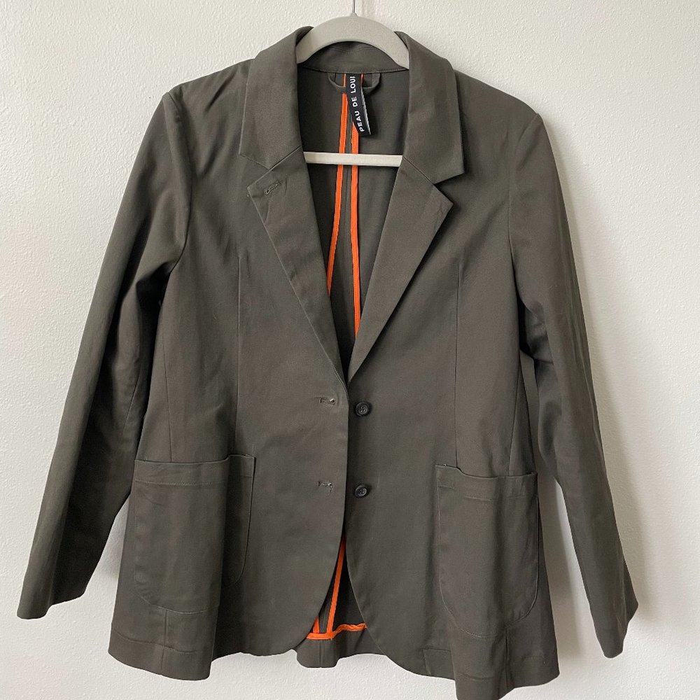 Peau De Loup McLeod Suit Jacket (Olive green, size 10)